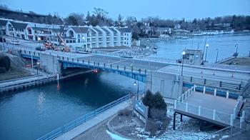 Bridge, Charlevoix